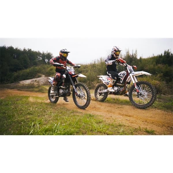 M2R RS-R 250 250cc 21/18 94cm Red/White Motocross Dirt Bike